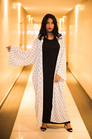 Noir on Blanc Kimono Abaya
